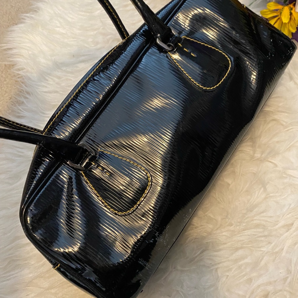 🌺 HP🌺💯 authentic patent leather bag🌺 - Picture 11 of 13